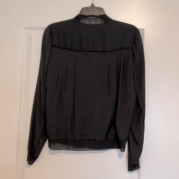 Aritzia- Babaton black size Small. Lightweight silky bomber. Cool 4 day/night⚡️ - Picture 2 of 5